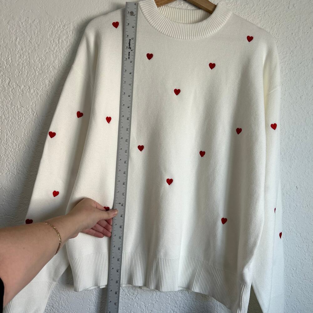 Commense Valentine’s Day Cotton Blend Oversized Embroidered Heart Sweater XS NWT - Picture 4 of 7